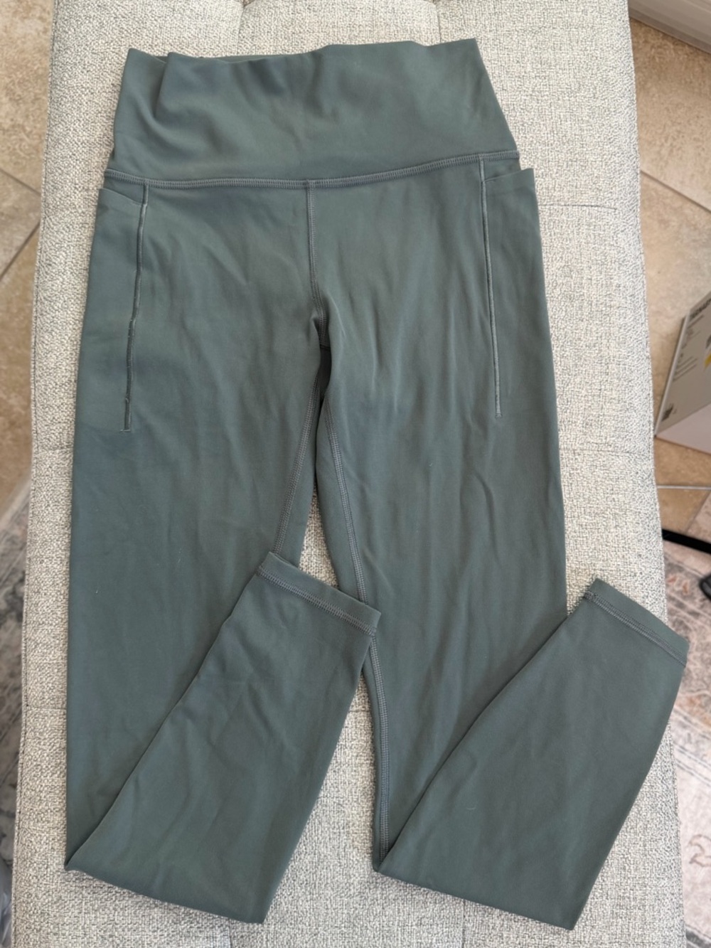 Athleta Transcend Stash Tight in Bali Green